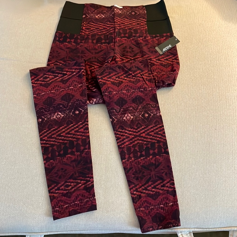 Ardene women’s leggings size M NWT